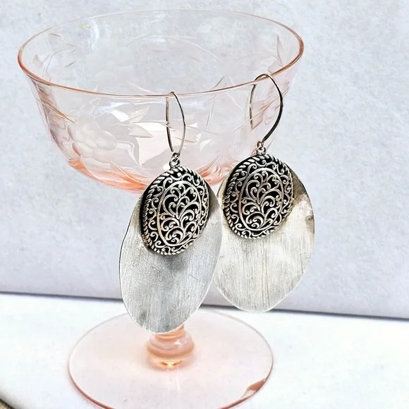 925 Sterling Oval Hammered Earrings with 925 Ornate Bali-Style Medallions - Picture 4 of 9